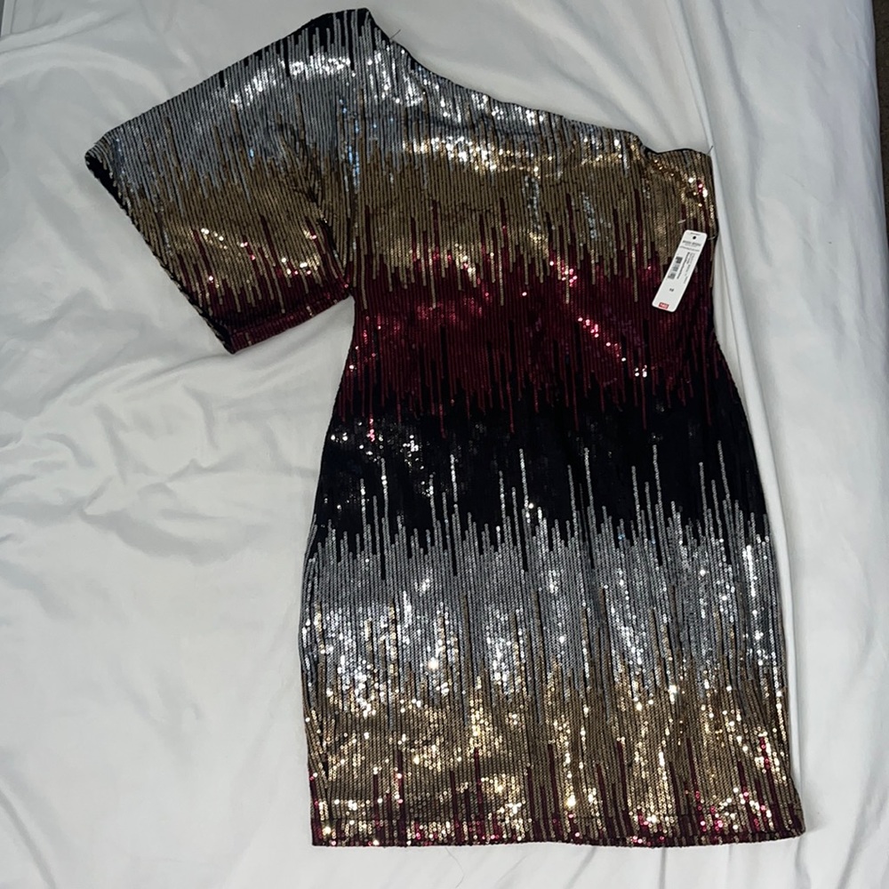 Size 10, Bisou Bisou sequins dress